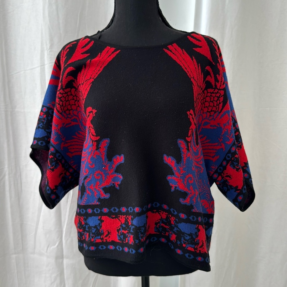 Asian inspired short sleeve sweater